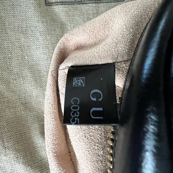 Gucci GG Marmont - Brown Canvas with Black Leather- Crossbody- Like New - Picture 14 of 15